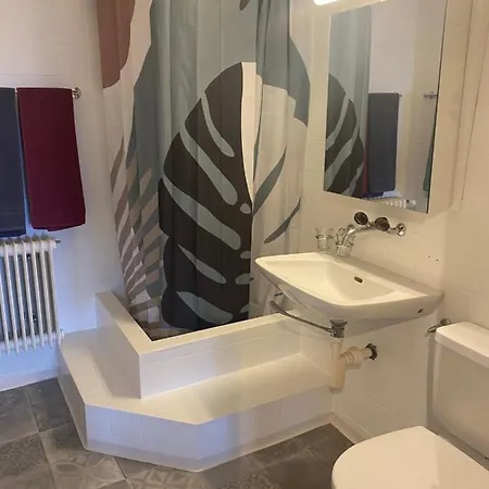 Joline Private Guest 45m2 Nidau